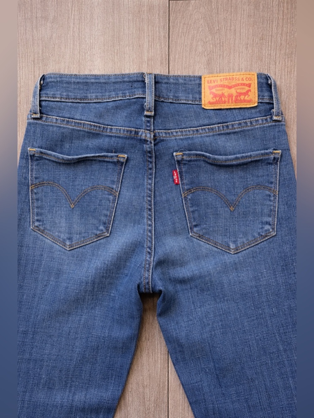 Levi's Classic Blue Denim Jeans - Back Pocket Detail